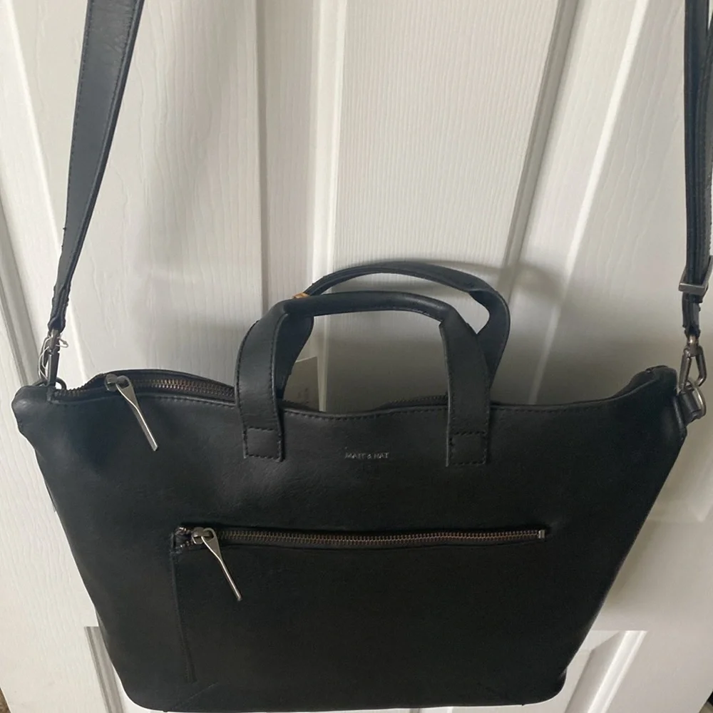 Matt & Nat satchel removable